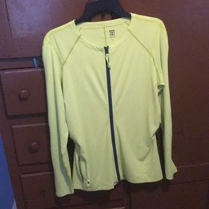 Zippered athletic Long sleeve shirt